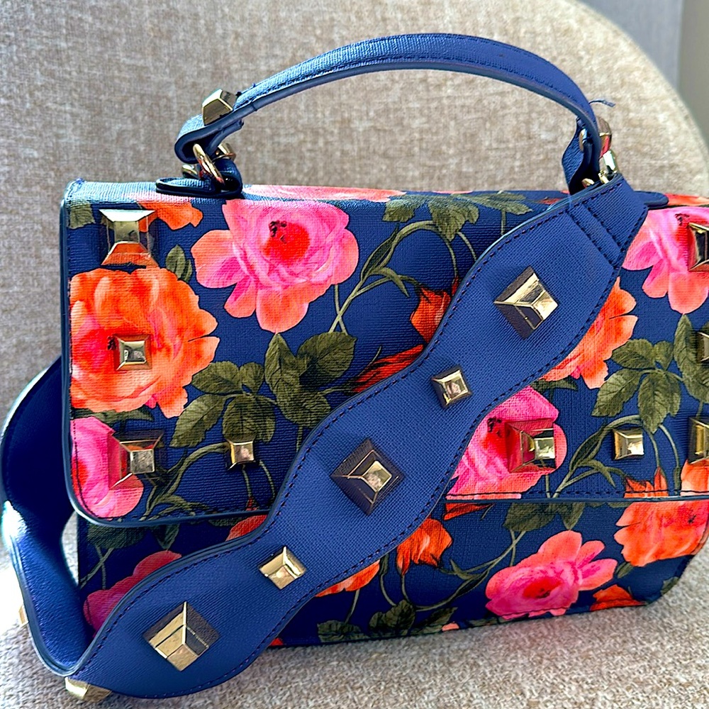 Flowered stud bag